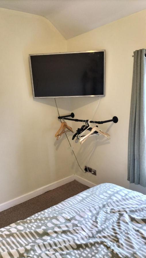 Accomadation Wrexham Zewnętrze zdjęcie