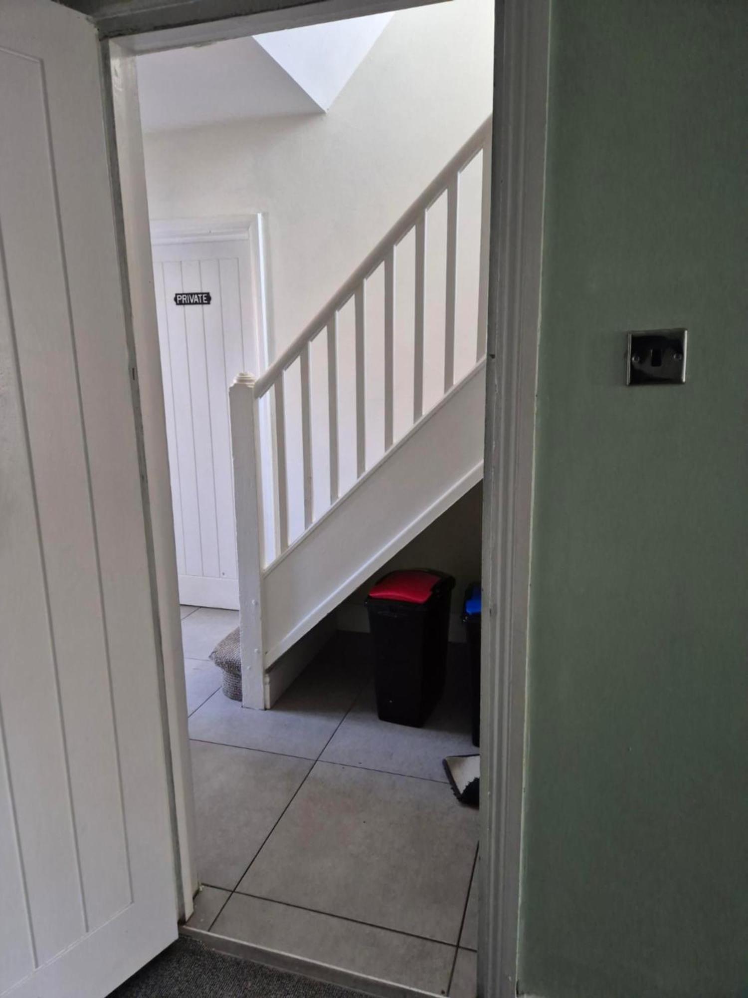 Accomadation Wrexham Zewnętrze zdjęcie