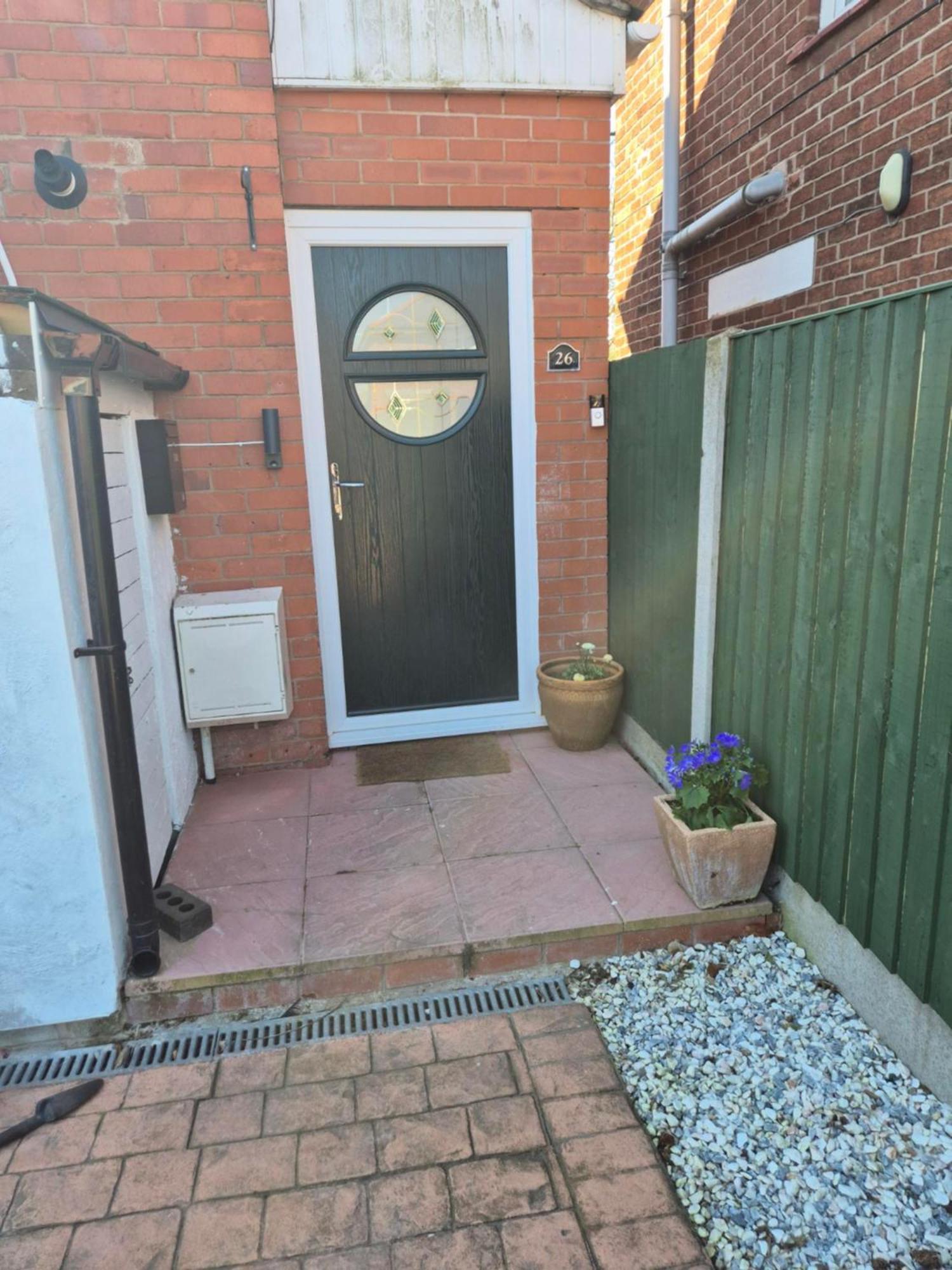 Accomadation Wrexham Zewnętrze zdjęcie