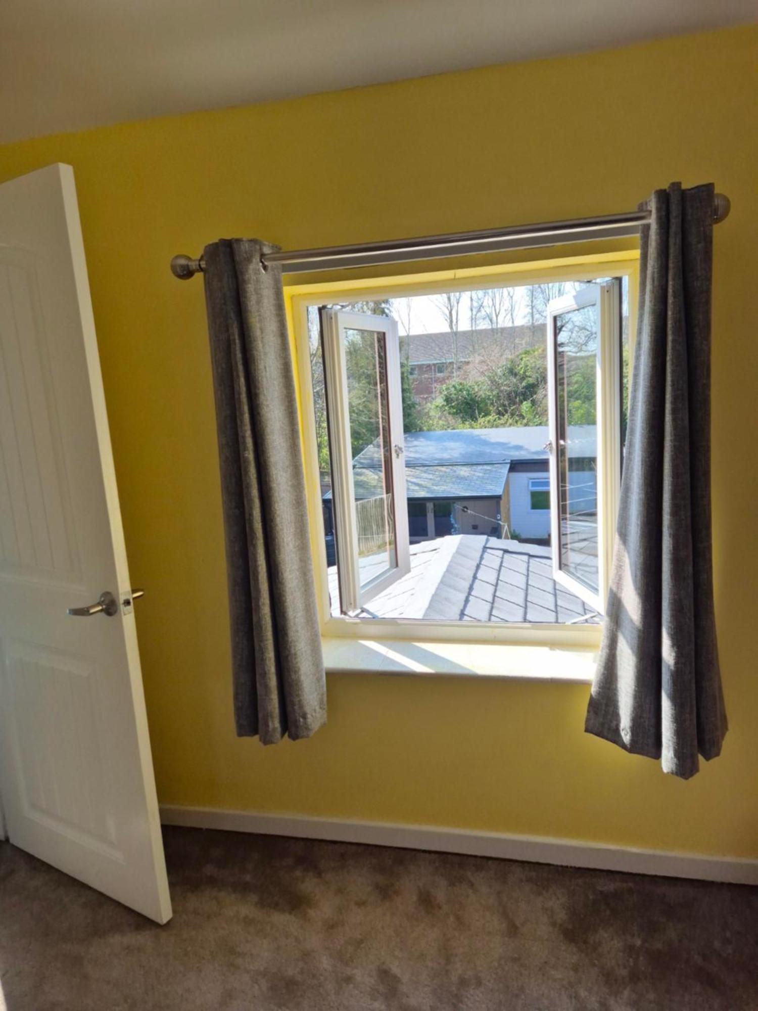 Accomadation Wrexham Zewnętrze zdjęcie